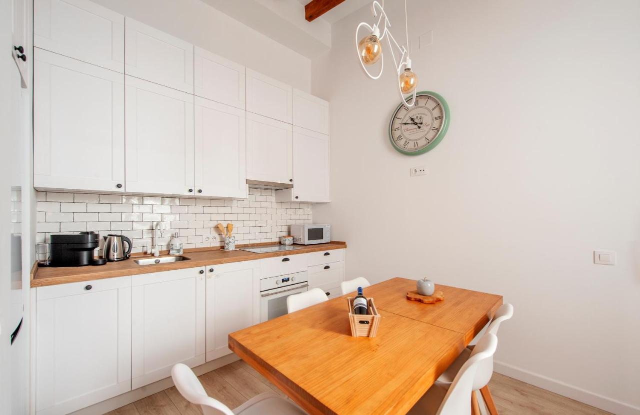 Casa Valentina Ii: Confort Y Luz En Sevilla Centro المظهر الخارجي الصورة